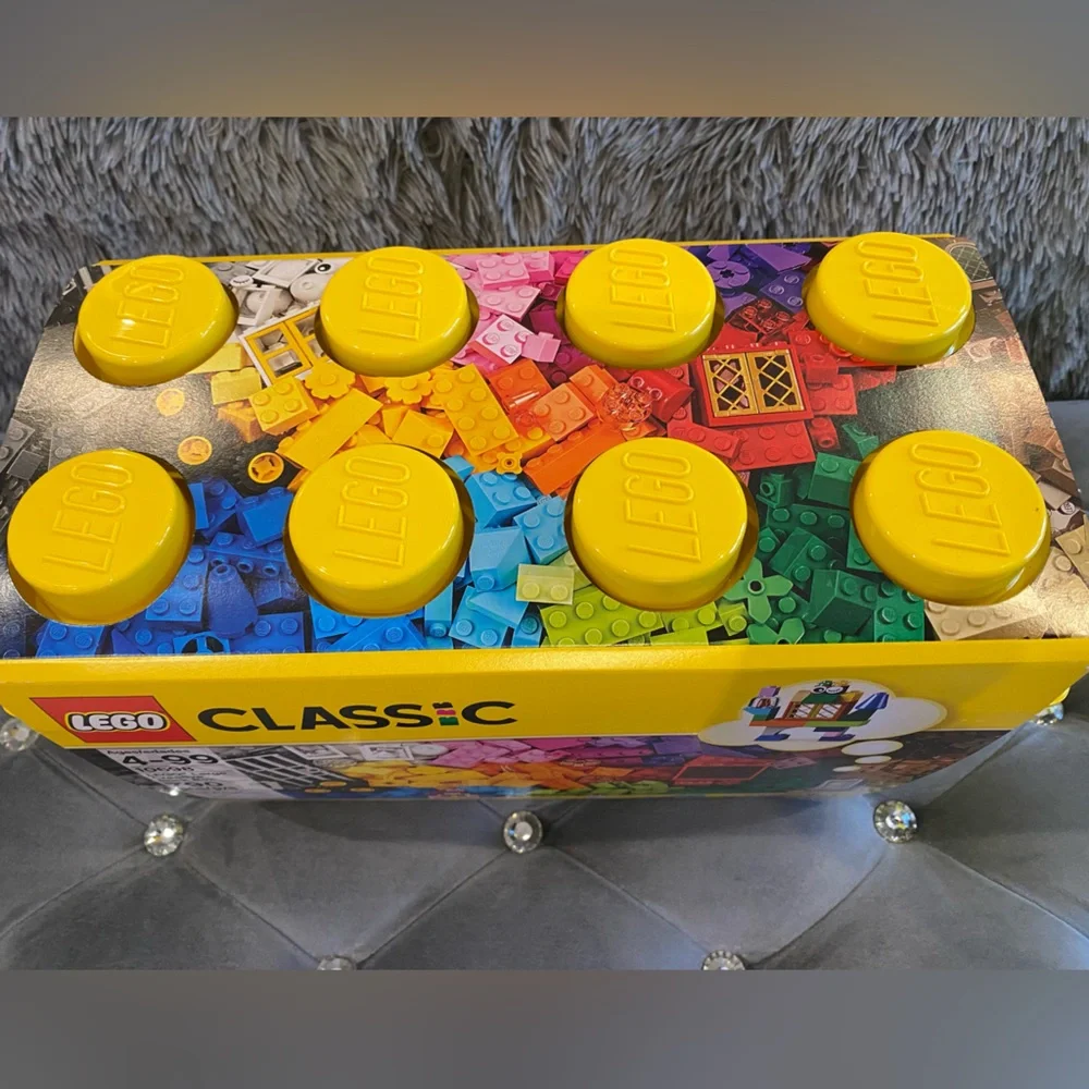 LEGO Classic: Large Creative Brick Box NEW!